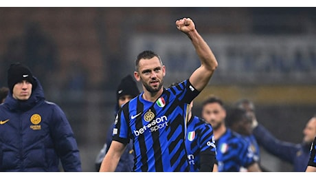 Sky – Inter, De Vrij ha recuperato: verso un posto da titolare. Darmian…