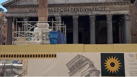 I monumenti impacchettati dai cantieri del Giubileo, su Instagram è gara di video ironici: “Guardate che vista”