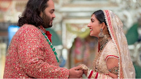 Il matrimonio indiano da 132 milioni di dollari: così il figlio dell’uomo più ricco d’Asia ha festeggiato a Mumbai dopo Portofino