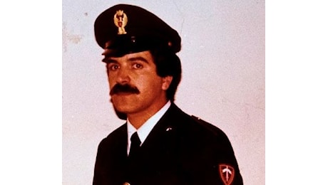 Lamezia, la Polizia di Stato ha commemorato il Vice Sovrintendente Pietro Caligiuri, Vittima del Dovere e Medaglia d’Oro al Valor Civile - Corriere di Lamezia