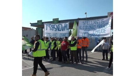 Stellantis, vertenza Trasnova a Pomigliano d'Arco: Conte con i lavoratori