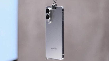 Samsung Galaxy S25 Edge utilizzerà il Gorilla Glass Ceramic 2 per una resistenza senza precedenti • Techzilla