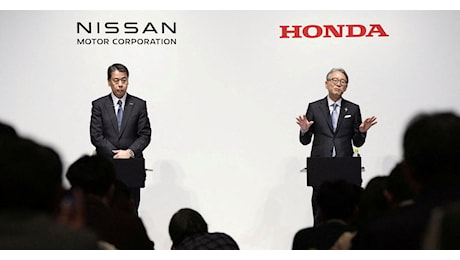 Borsa, Tokyo apre in calo. Sospeso il titolo di Nissan