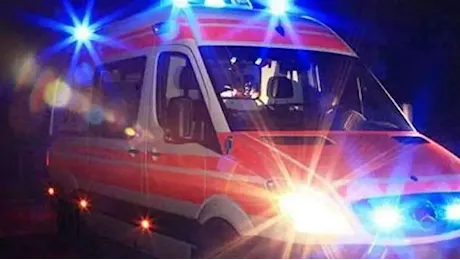 Scontro auto-ambulanza alla vigilia di Natale, un morto e un ferito