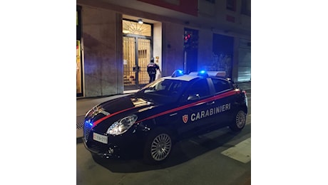 Scappa dai carabinieri con un'auto rubata: arrestato 33enne