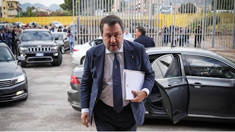 Salvini e il processo Open Arms, la Lega in piazza a Palermo per difendere il leader. Dopo insulti e minacce assegnata la scorta a pm del processo