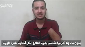 Hamas pubblica le immagini di un ostaggio del 7 ottobre: si tratta del giovane israelo-americano Hersh Goldberg-Polin – Il video