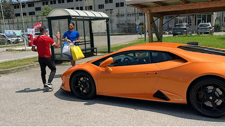 Baby Gang lascia il carcere in Lamborghini: “La legge italiana non funziona un c...o”
