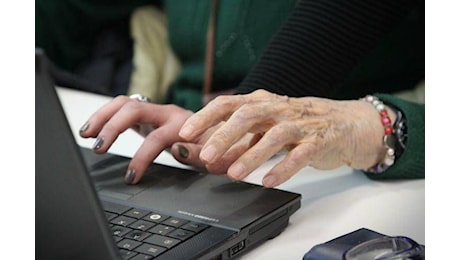 Truffa dello Spid, occhio al finto sms dell'Inps che ruba l' identità digitale