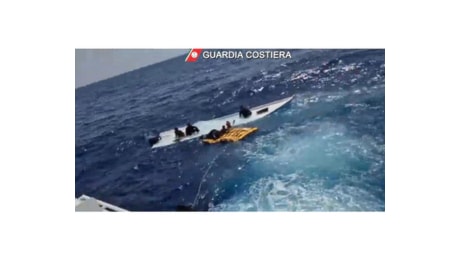 Naufragio migranti a Lampedusa, 7 salvati e 20 dispersi