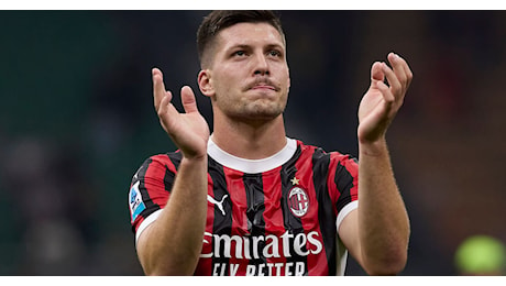 MilanLuka Jovic torna nel 2025: l'attacante del Milan è stato operato in Serbia per risolvere la pubalgia