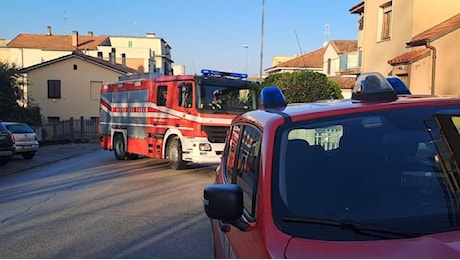 Ancona, incidente con fuga di gas: 2 morti. Comune: non uscite di casa