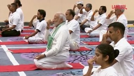 India, il premier Narendra Modi partecipa alle celebrazioni della Giornata Internazionale dello Yoga