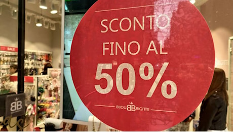 Saldi, partenza positiva a Genova: fino al 15% di vendite in più grazie ai turisti. Recine: Genovesi vi aspettiamo