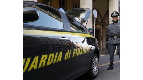 I soldi di Pugliapromozione finivano sulla carta di credito del dirigente: sequestrati 400mila euro