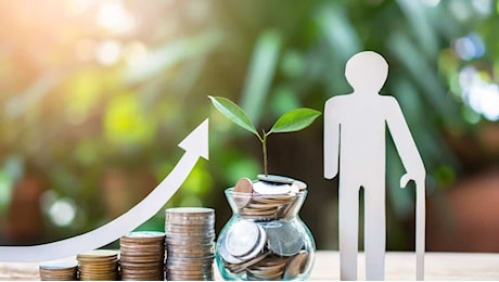 Fondi pensione, nel 2040 (solo) con l'«assegno» di scorta si può arrivare all'81,5% dell'ultimo stipendio: come fare