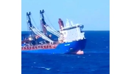 Nave cargo russa affondata nel Mediterraneo, ci sono dispersi