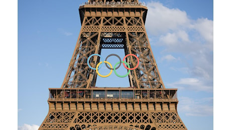 Parigi 2024, Olimpiadi al via tra sabotaggi e allarmi: le news in diretta