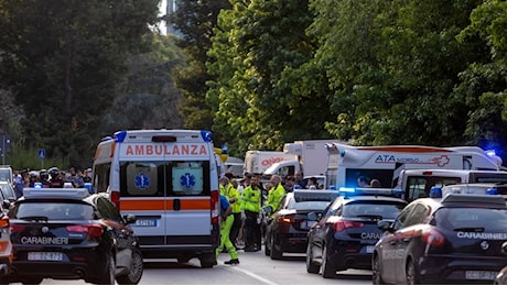 Un ventenne viene investito e muore ma ci sono dubbi sulla dinamica dell'incidente