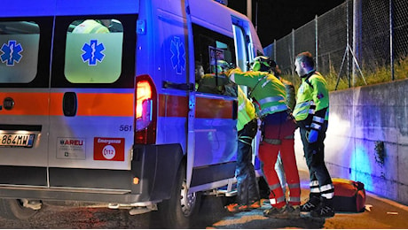 Novara, incidente frontale tra due auto: muore bambino di 8 anni, grave il fratellino di quattro