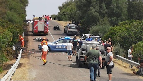 Sardegna, a Oristano auto contro un gruppo di motociclisti: muoiono tre amici