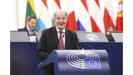 Consiglio Ue, Romano Prodi: Meloni ha perso un’occasione. Draghi? Solo in caso di impasse politica