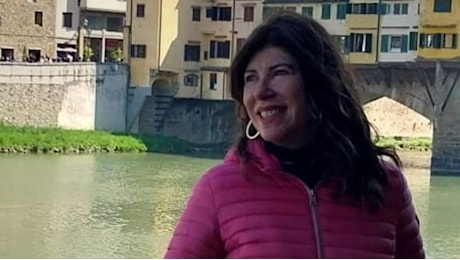 Omicidio Viareggio, la difesa di Cinzia Dal Pino: «Mi ha minacciata con un coltello», che però non si trova