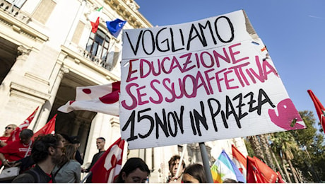 Manifestazione e sciopero degli studenti oggi a Roma: «Contro la repressione e per il diritto allo studio». Ritrovo a Piramide