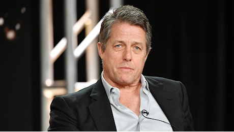 Hugh Grant: «Ogni volta che vedo Notting Hill mi chiedo: perché il mio personaggio non è coraggioso? È davvero spregevole»