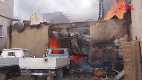 VIDEO Libano, proseguono i raid israeliani nella valle della Bekaa: edifici in fiamme