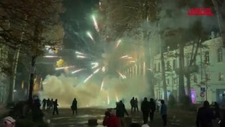 Georgia, sesta notte di proteste e scontri a Tbilisi