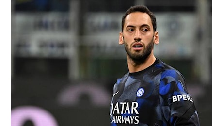 Calhanoglu, l'infortunio non è serio. Resta in Nazionale, ma è a rischio per il Verona