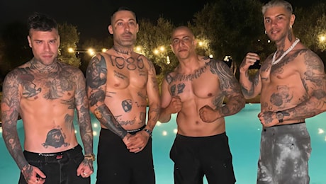 I rapper in curva. Emis Killa perquisito: a casa aveva 7 coltelli, manganelli, tirapugni e 40mila euro