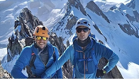 La tragedia del Gran Sasso, trovati morti i due alpinisti: “Si sono parlati fino alla fine”