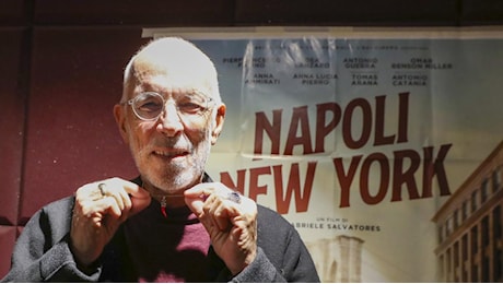 «Napoli-New York», Gabriele Salvatores: «Il film agli Oscar? Ci spero». E tira fuori il cornetto portafortuna