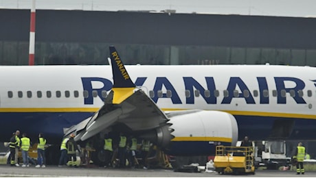 Ryanair, altro problema su un volo. A Brindisi scatta l'allarme sistema protezione fuoco. È il terzo guasto in una settimana