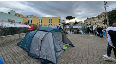 Sgombero al Parco Verde di Caivano, i divieti dopo le proteste: proibiti anche i cellulari