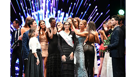 La senese Ofelia Passaponti è Miss Italia 2024