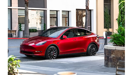 Tesla Model Y 7 posti: prezzo, dotazione, autonomia, uscita | Quattroruote.it