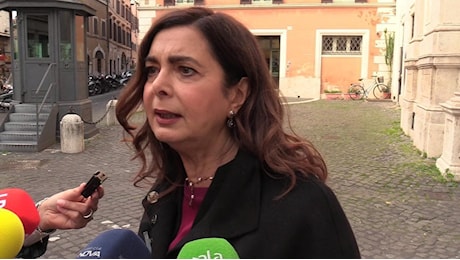 Femminicidi, Boldrini attacca Valditara: Parole imbarazzanti, ha dimostrato la sua inadeguatezza