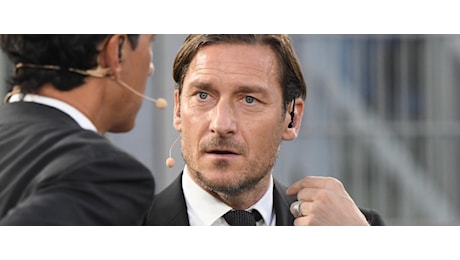 Totti sarà sentito in Procura: è indagato per omessa dichiarazione dei redditi. La versione dell'ex calciatore