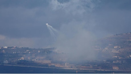 Israele bombarda i villaggi cristiani in Libano. «Anche noi frati siamo scappati»