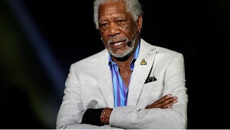 Morgan Freeman, attacco alla IA: “Imita la mia voce”