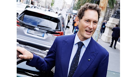 Elkann, aria di svolta: Verrò in Parlamento per il piano Stellantis. Ecco i punti da chiarire