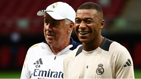 Ancelotti difende Mbappé dopo le accuse di violenza sessuale: «Sta bene, non commento le speculazioni»