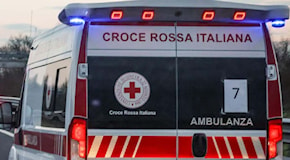 Incidente sulla Taranto-Bari dove un tir si è scontrato con un'auto: morti una donna e il figlio di 12 anni