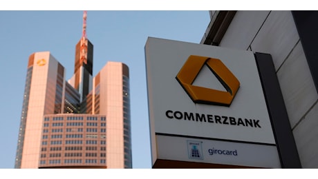 Unicredit, resta in piedi l'operazione Commerzbank