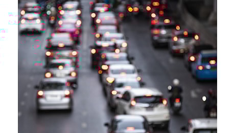 Esodo Pasqua 2025: traffico, meteo e divieti per un weekend da bollino rosso