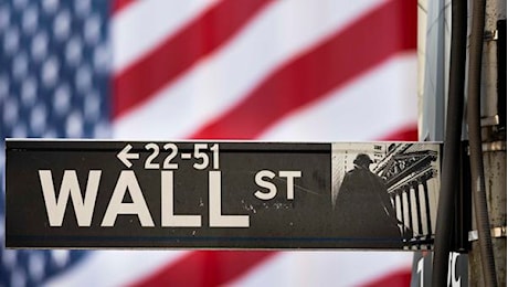 Partenza contrastata a Wall Street