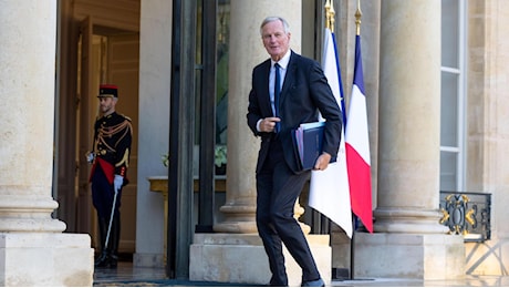 Francia, lo spread vola ai massimi dal 2012 e supera la Grecia. A rischio la manovra del governo Barnier